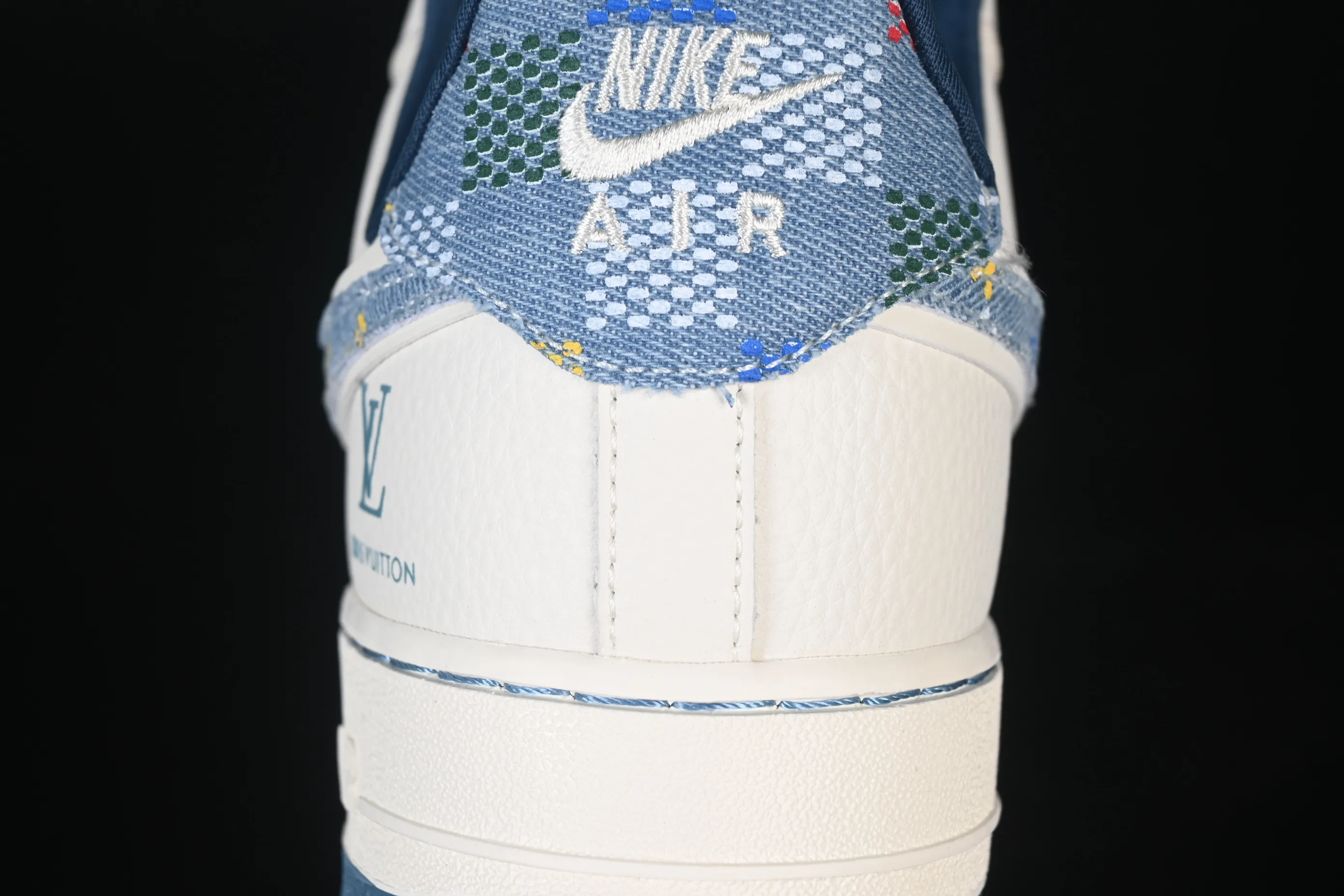 All categories Nk Air Force 1 Air Force series Nk Air Force 1 Low Air Force low-top Nike Air Force 1'07 Low LV co-branded stitching color hook Air Force 1 low-top casual sneakers DD1982-301